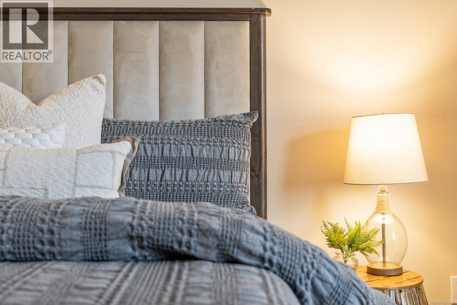 231 4490 Chatterton Way, Saanich