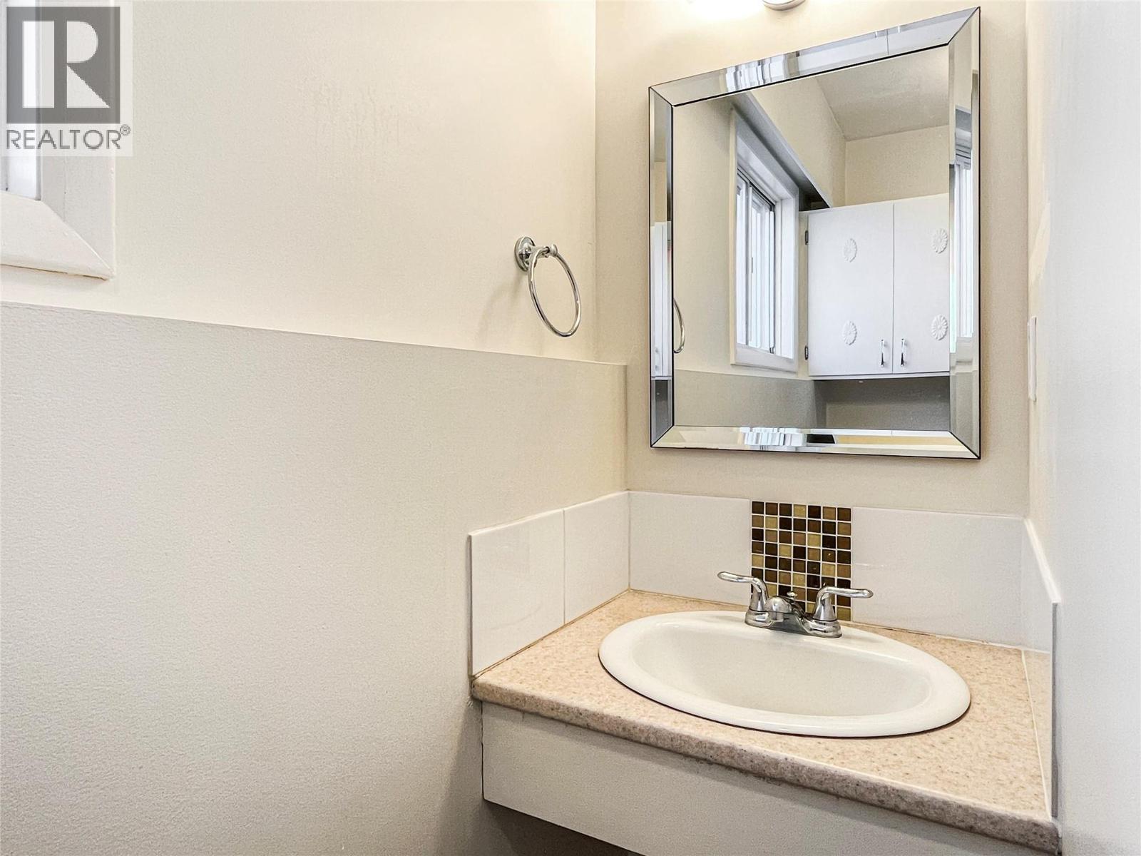 38 Willow Crescent, Osoyoos