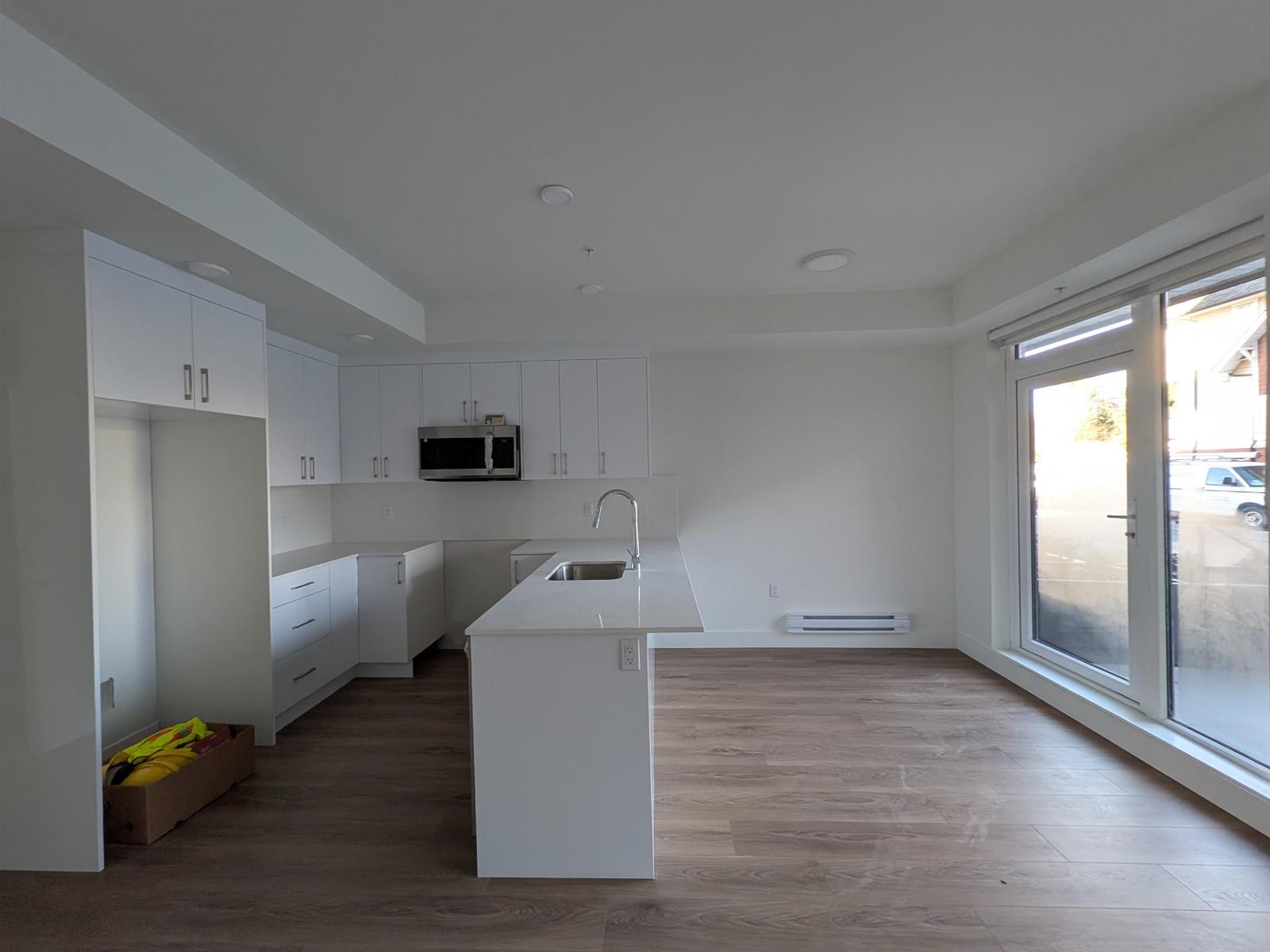 112 15739 FRASER HIGHWAY, Surrey