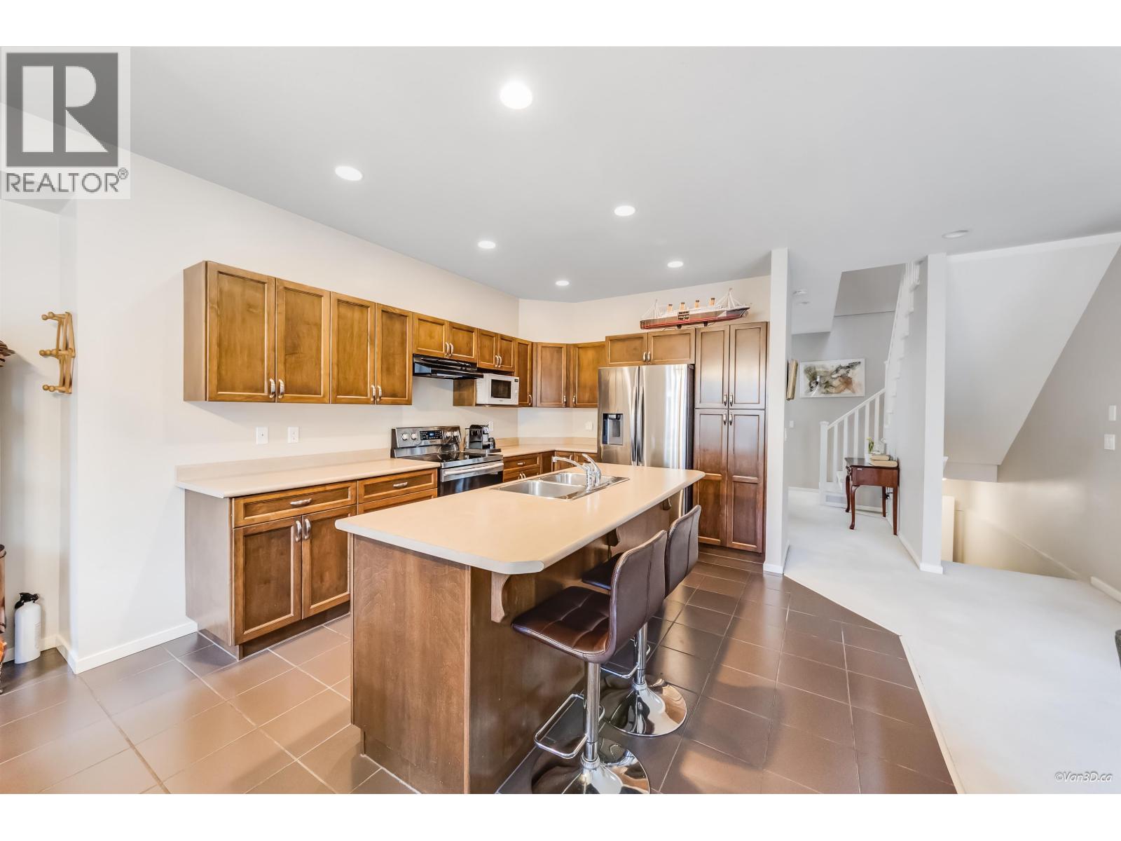 6 ALDER DRIVE, Port Moody