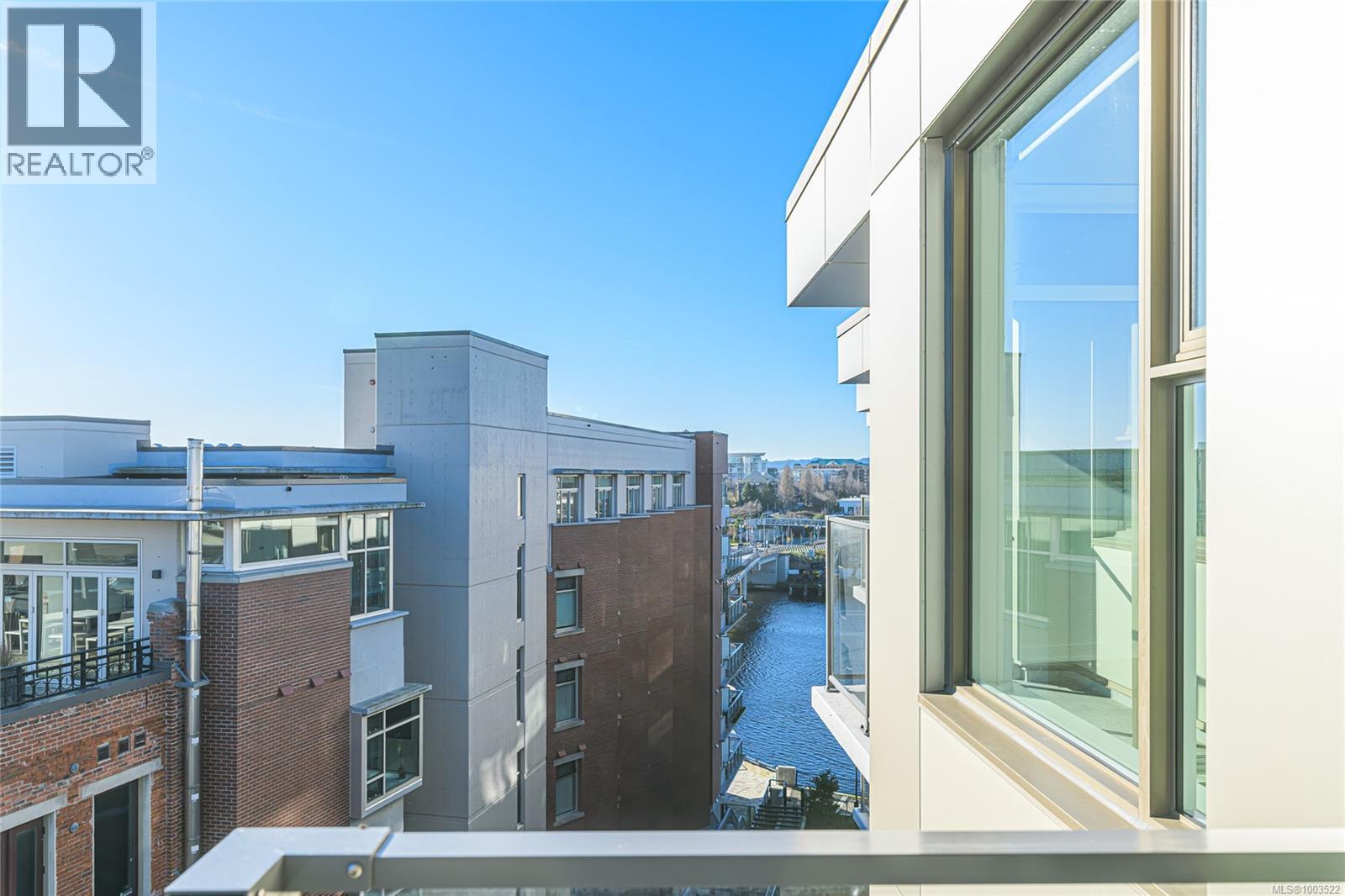 900 1628 Store Street, Victoria