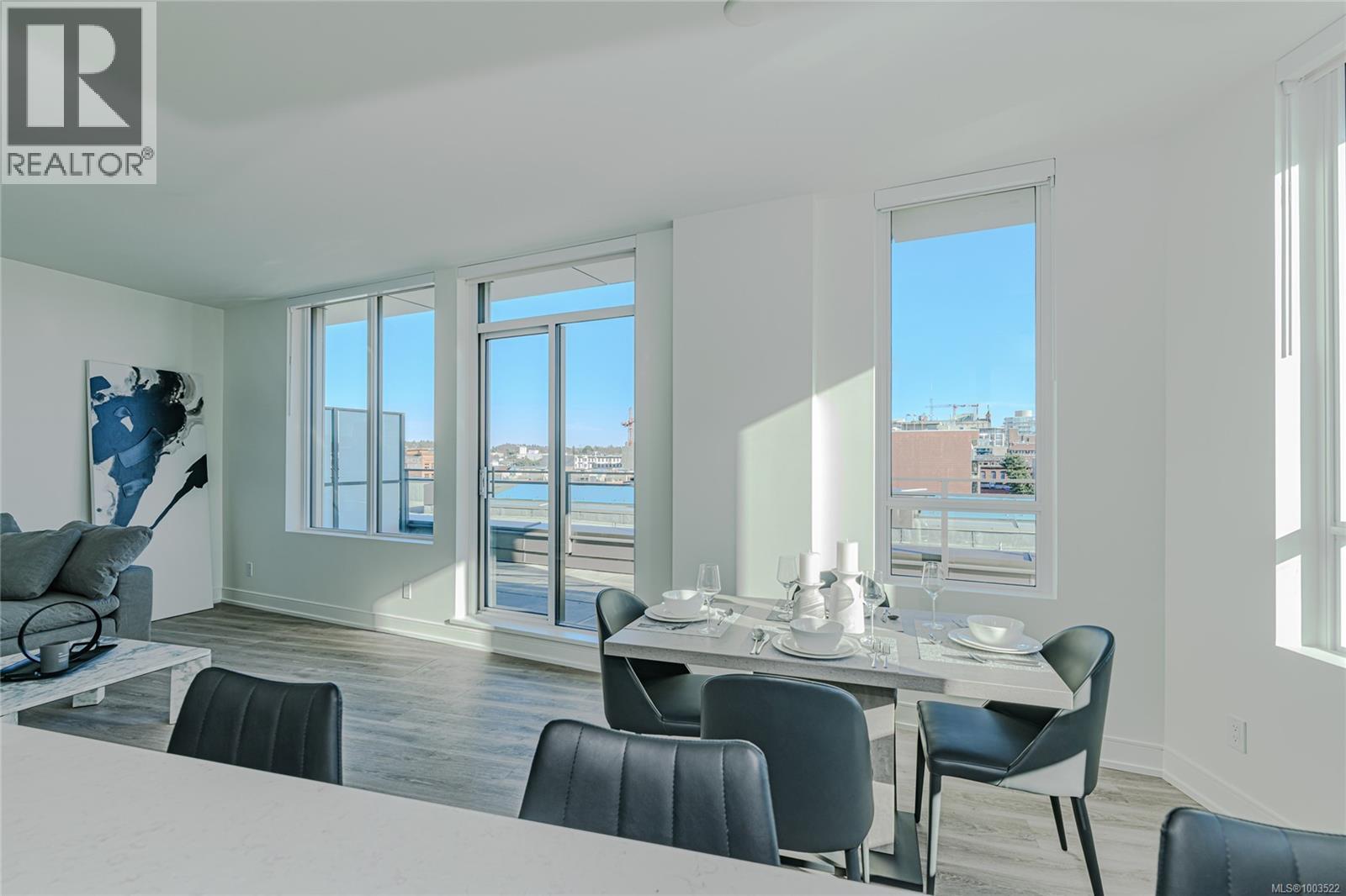 900 1628 Store Street, Victoria