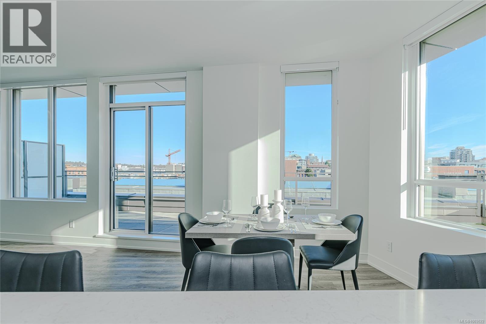 900 1628 Store Street, Victoria