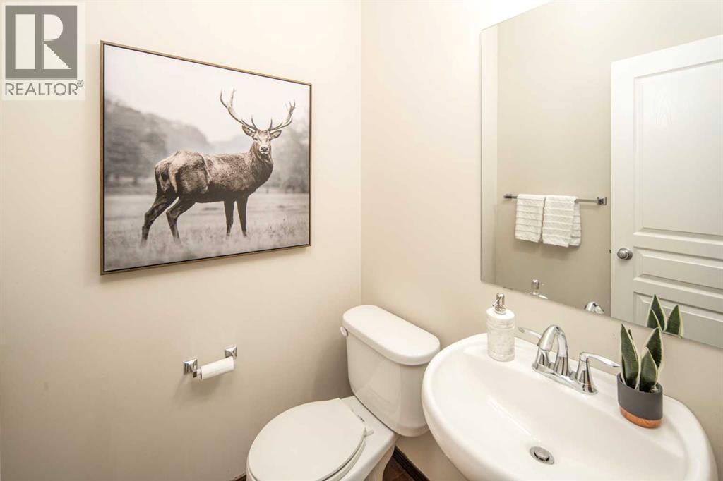 Single Family House for Sale in  Everbrook Drive SW Evergreen Calgary 