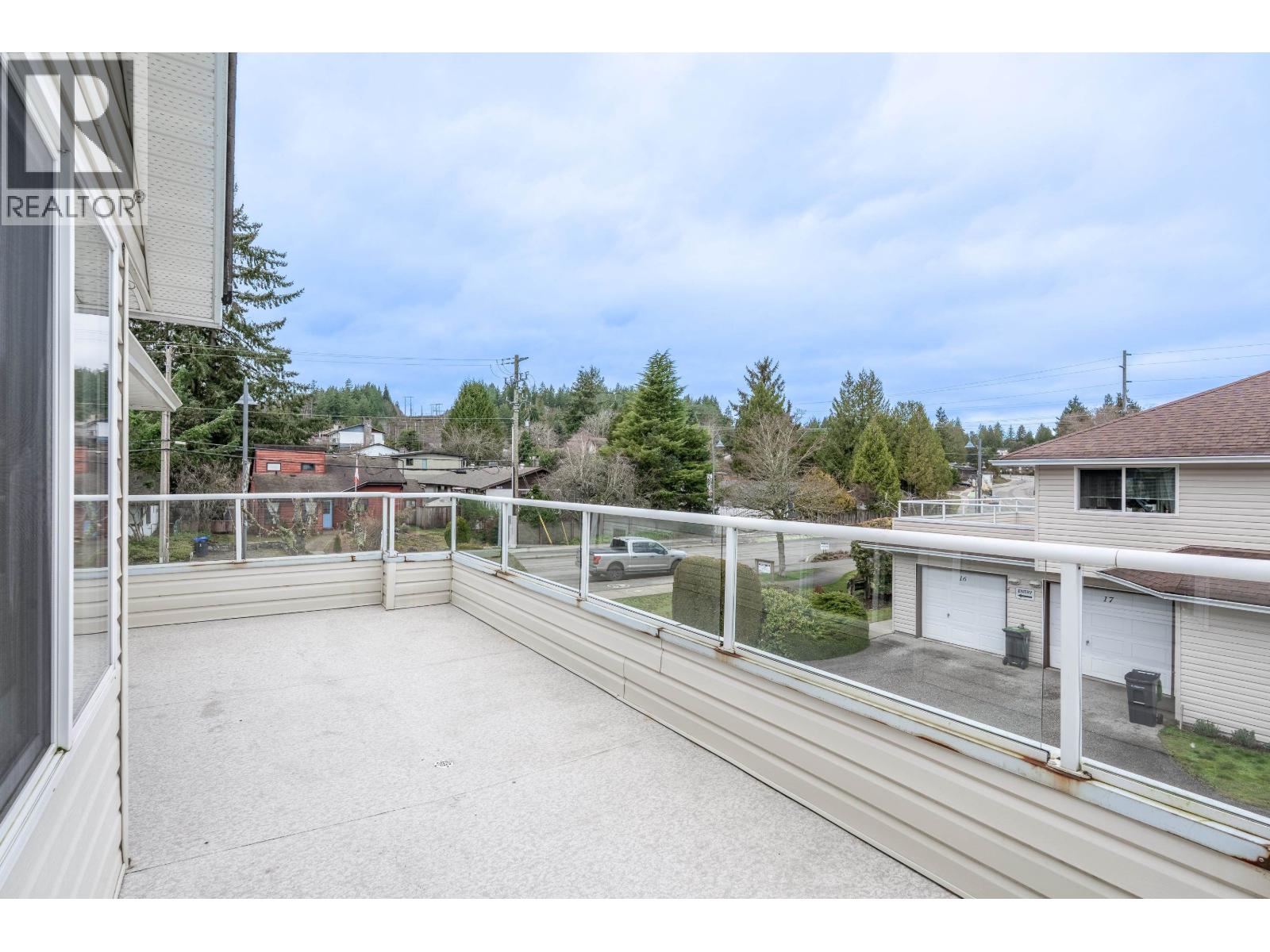 18 5610 TRAIL AVENUE, Sechelt