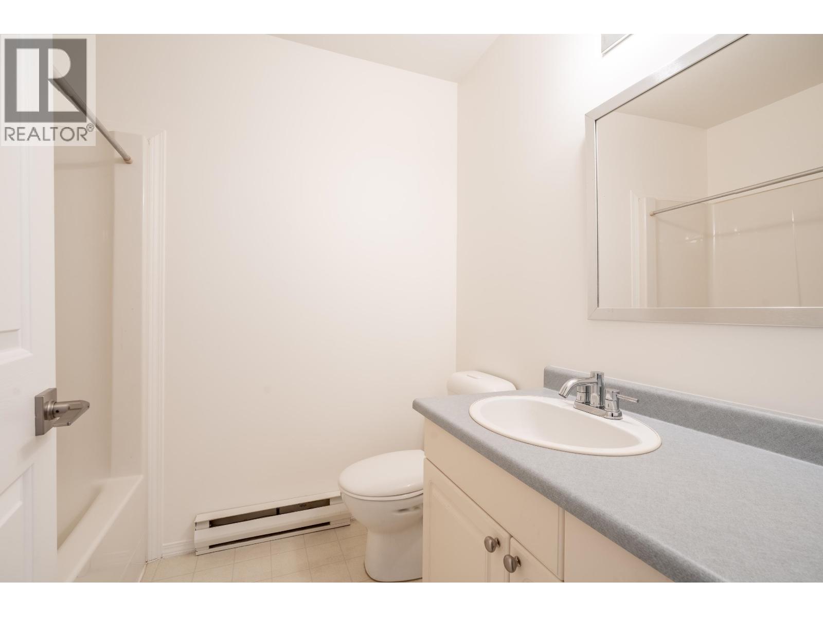 18 5610 TRAIL AVENUE, Sechelt