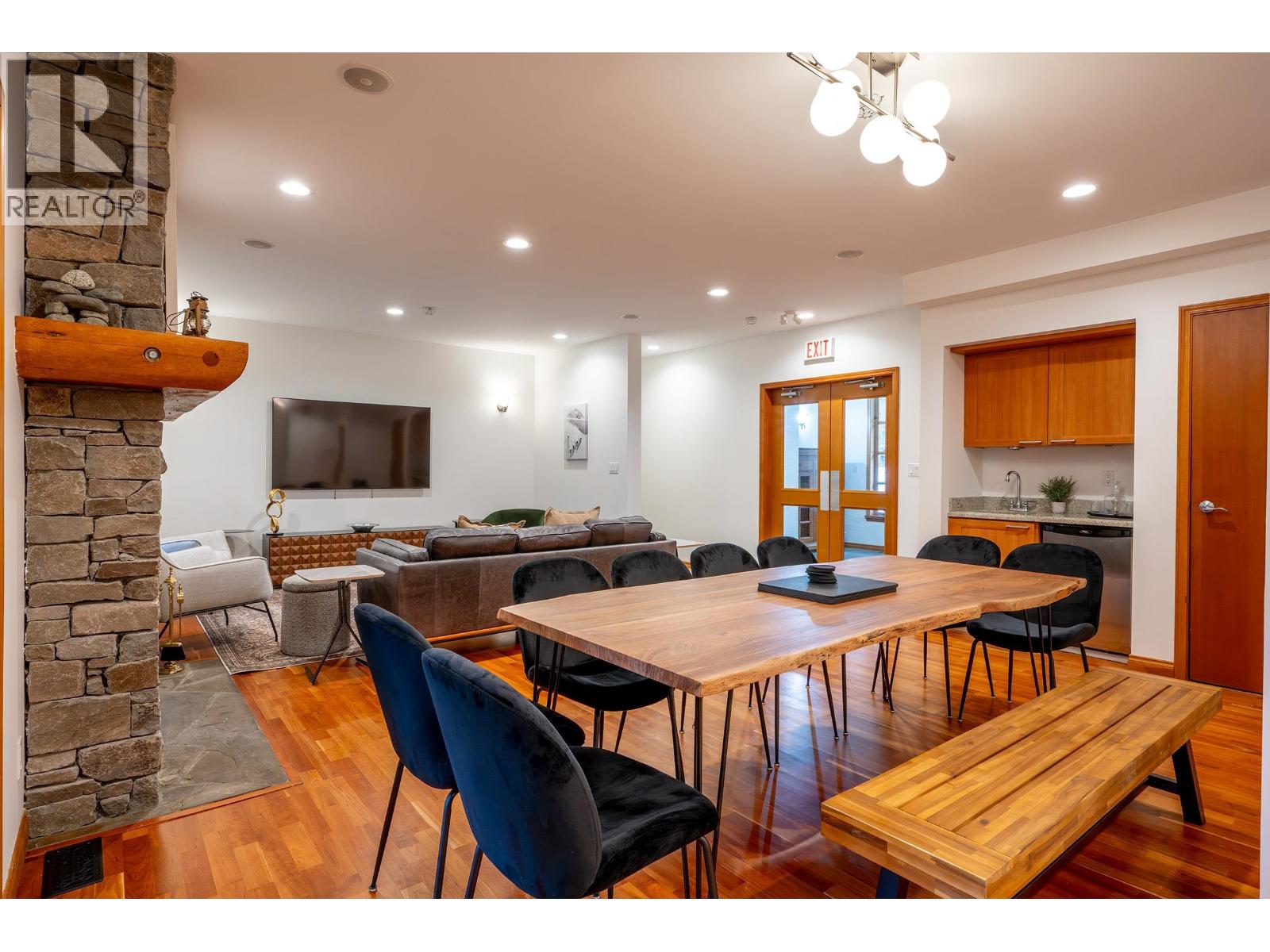 3012 ALPINE CRESCENT, Whistler