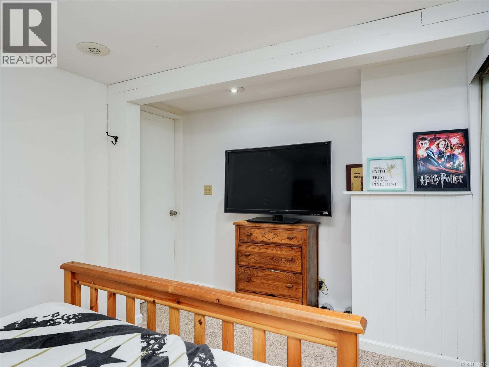 2659 Cadboro Bay Rd, Oak Bay