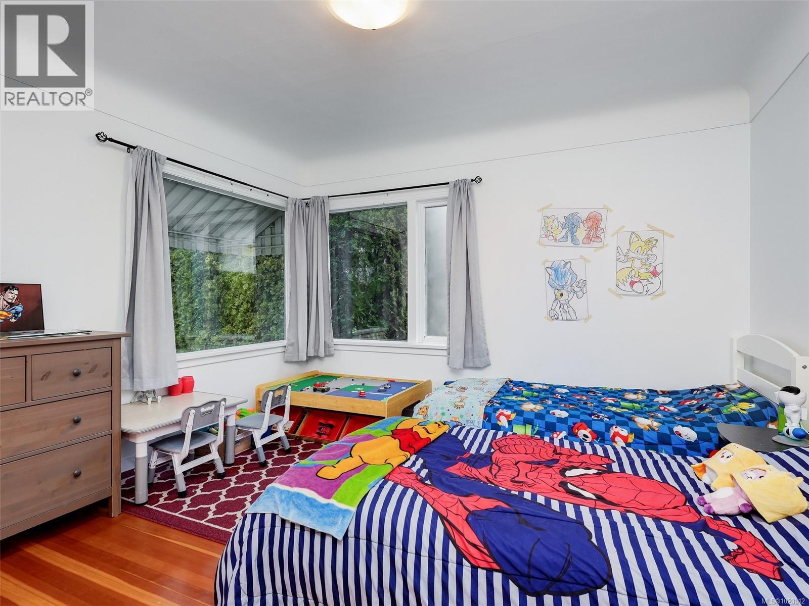 2659 Cadboro Bay Rd, Oak Bay