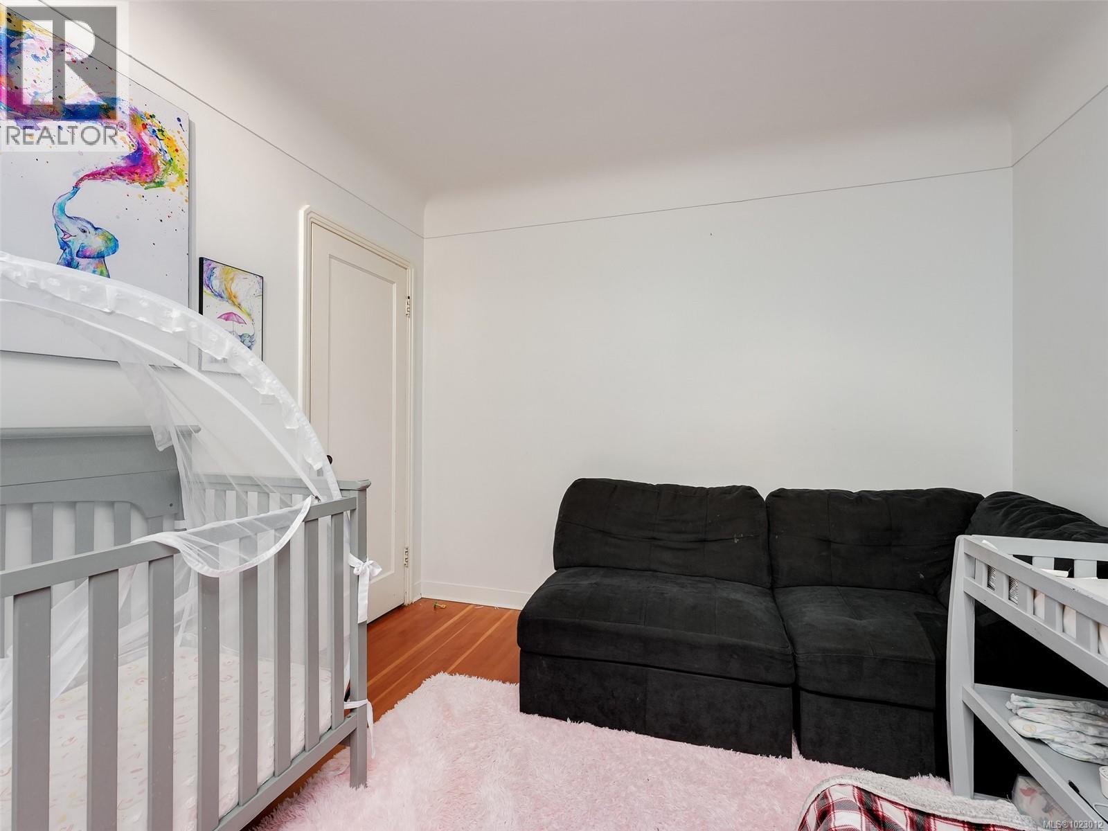 2659 Cadboro Bay Rd, Oak Bay