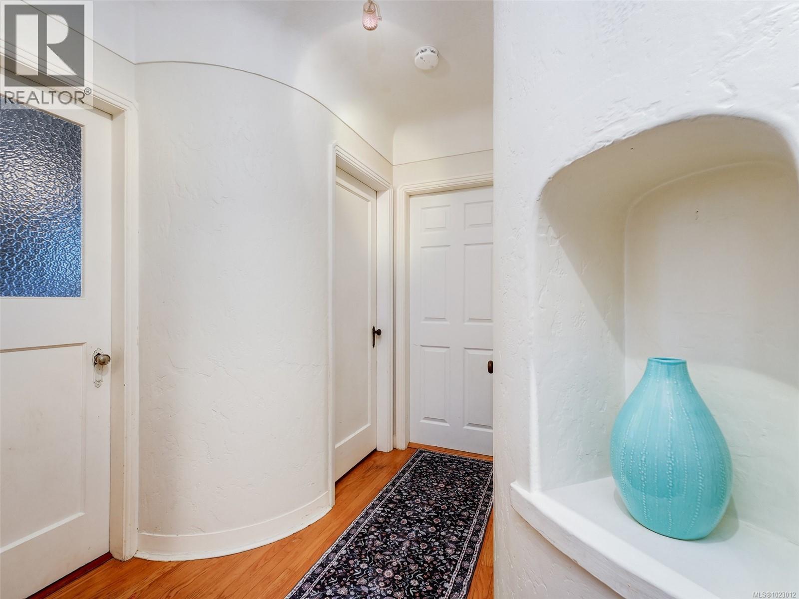 2659 Cadboro Bay Rd, Oak Bay