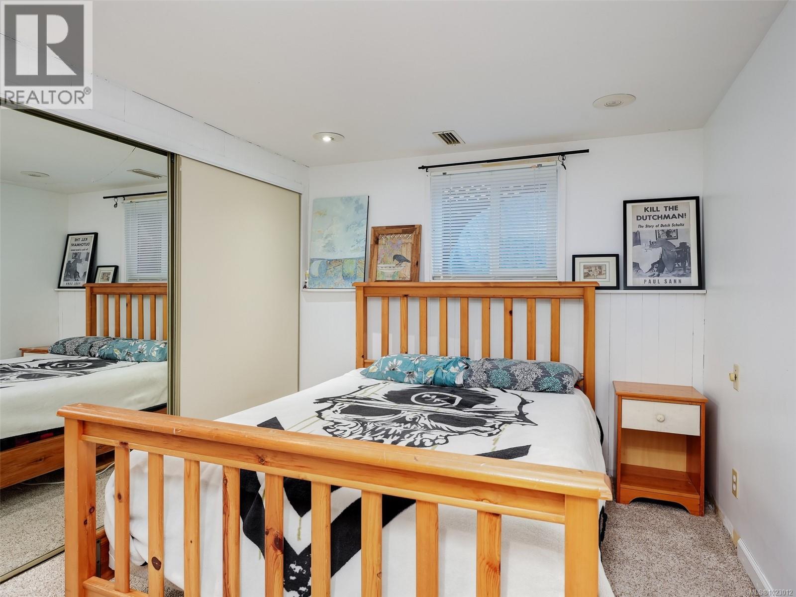 2659 Cadboro Bay Rd, Oak Bay