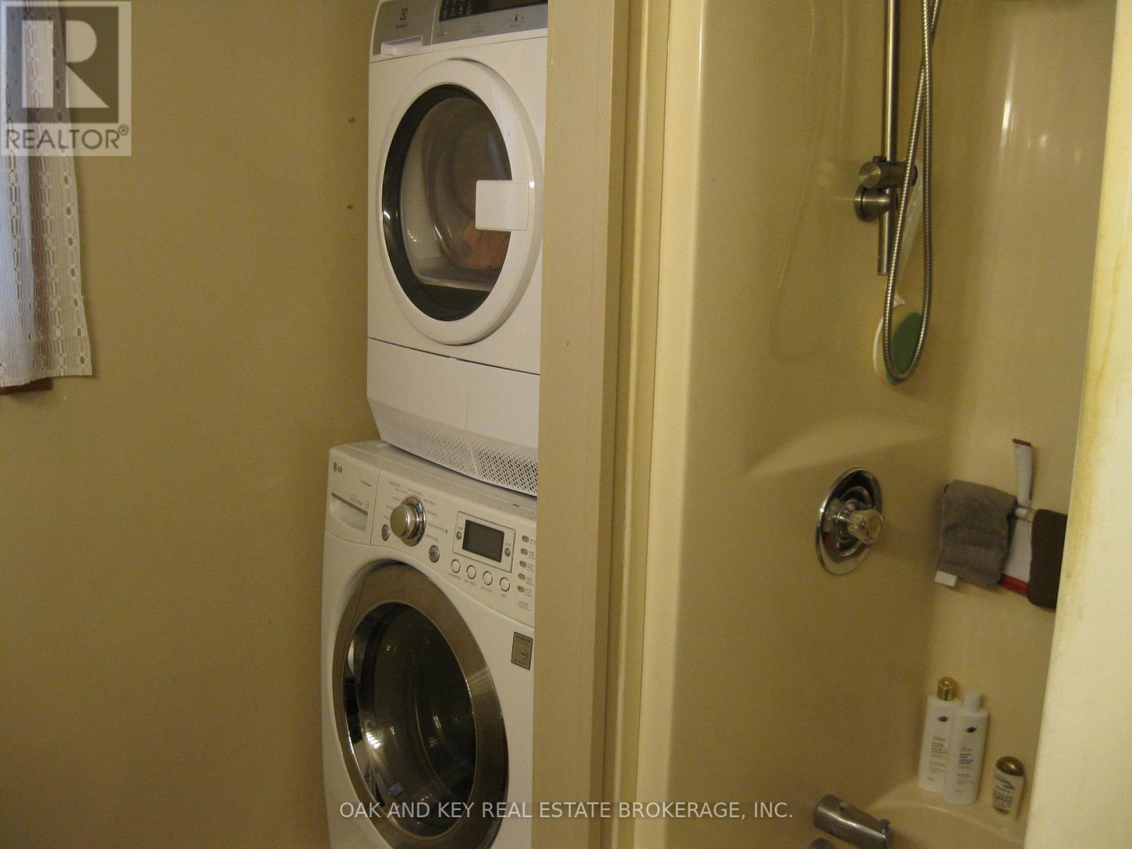 121 - 2189 DUNDAS STREET E Property Photo