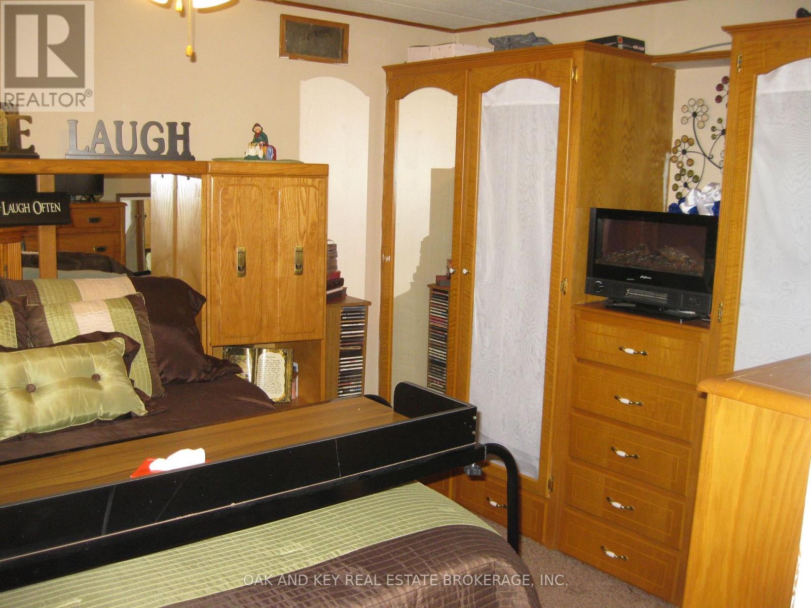 121 - 2189 DUNDAS STREET E Property Photo