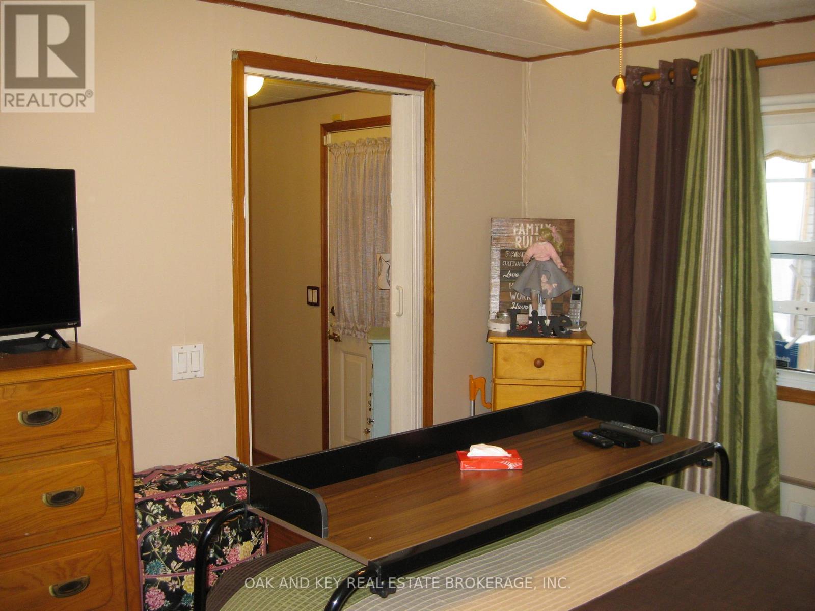 121 - 2189 DUNDAS STREET E Property Photo