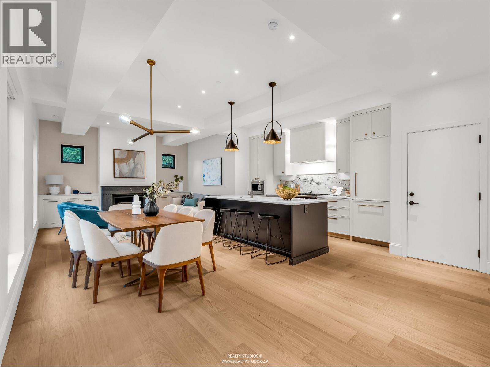 4090 MAPLE CRESCENT, Vancouver