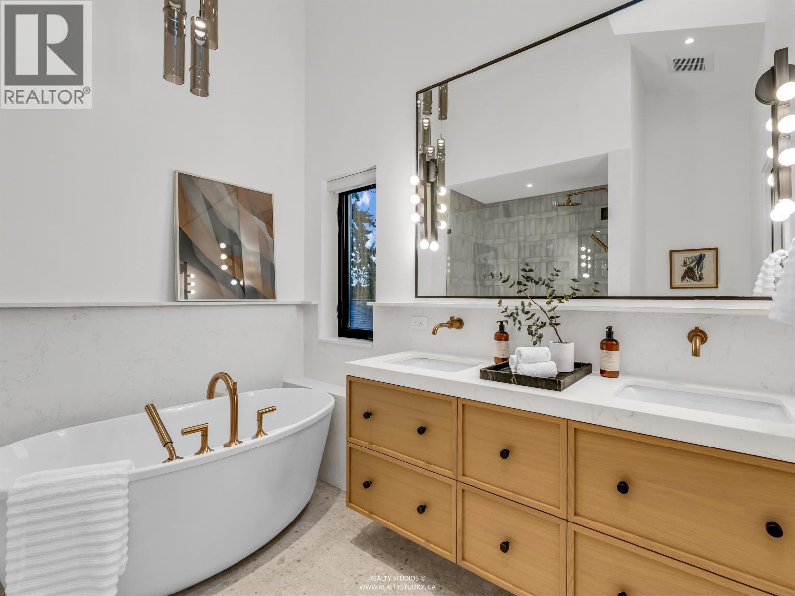 4090 MAPLE CRESCENT, Vancouver