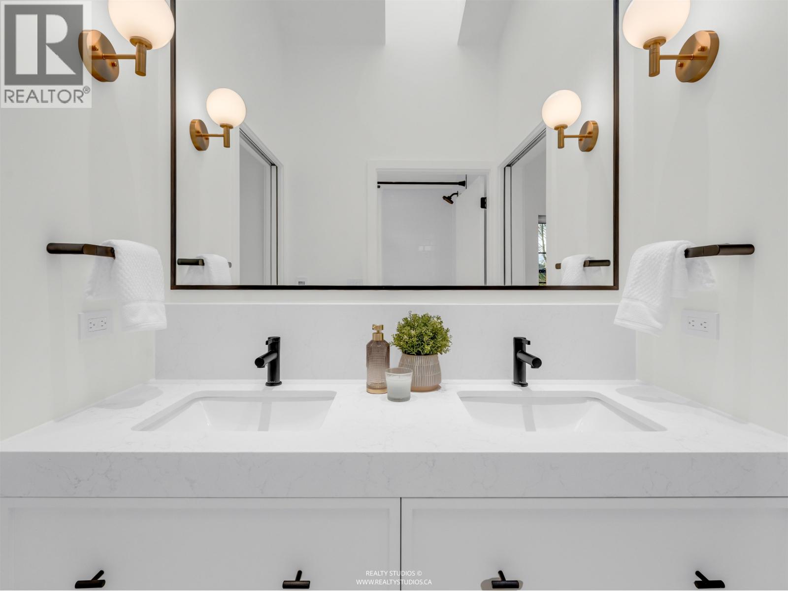 4090 MAPLE CRESCENT, Vancouver