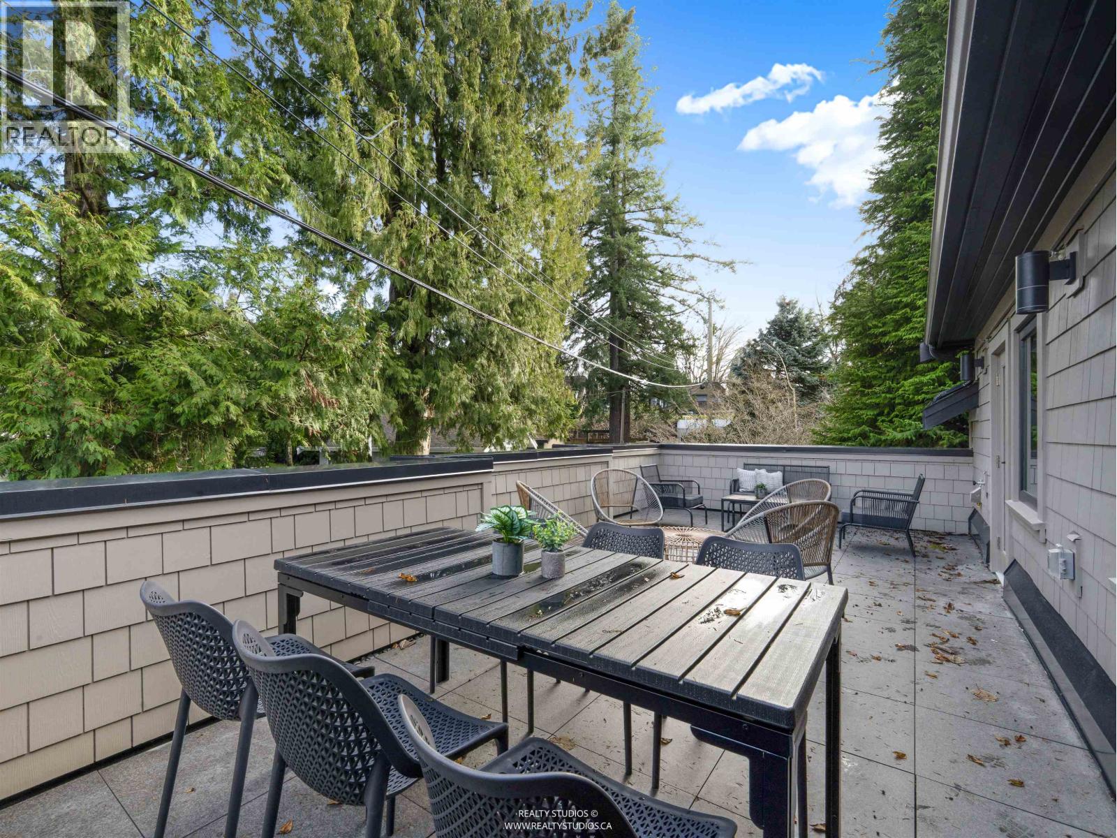 4090 MAPLE CRESCENT, Vancouver