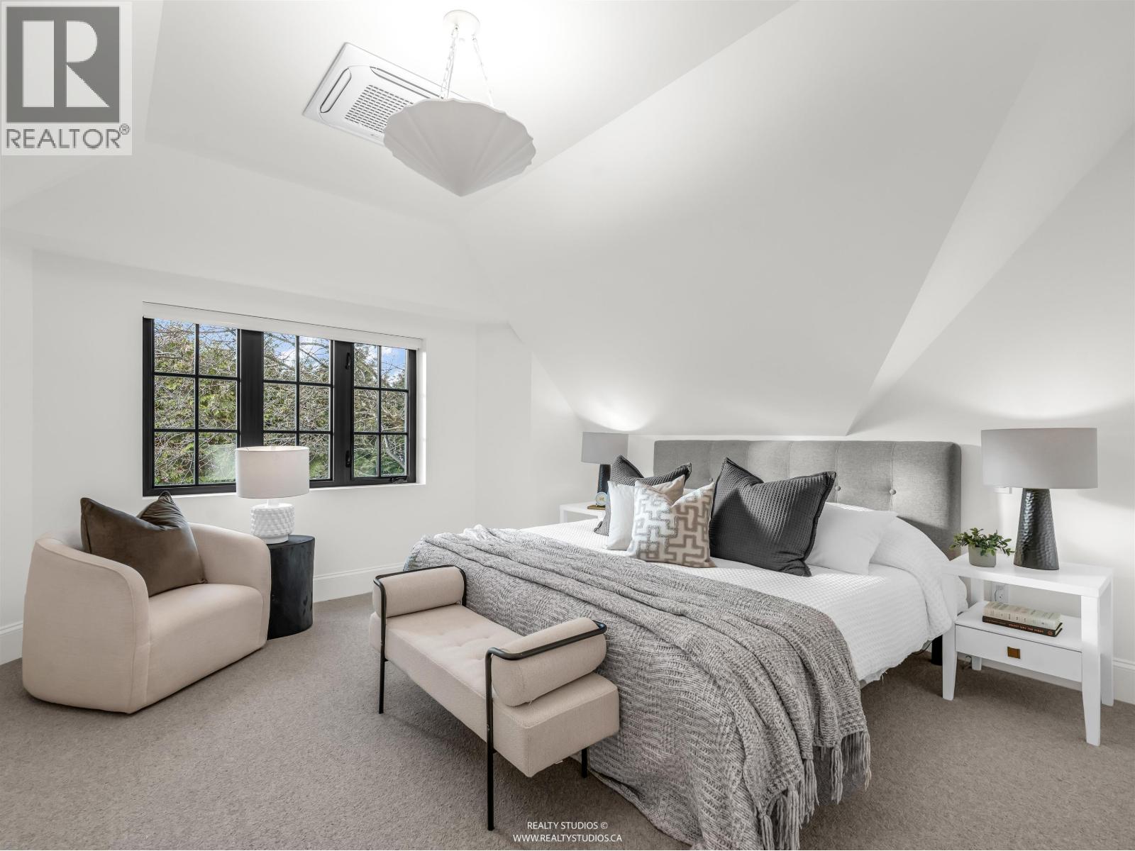 1 4088 MAPLE CRESCENT, Vancouver