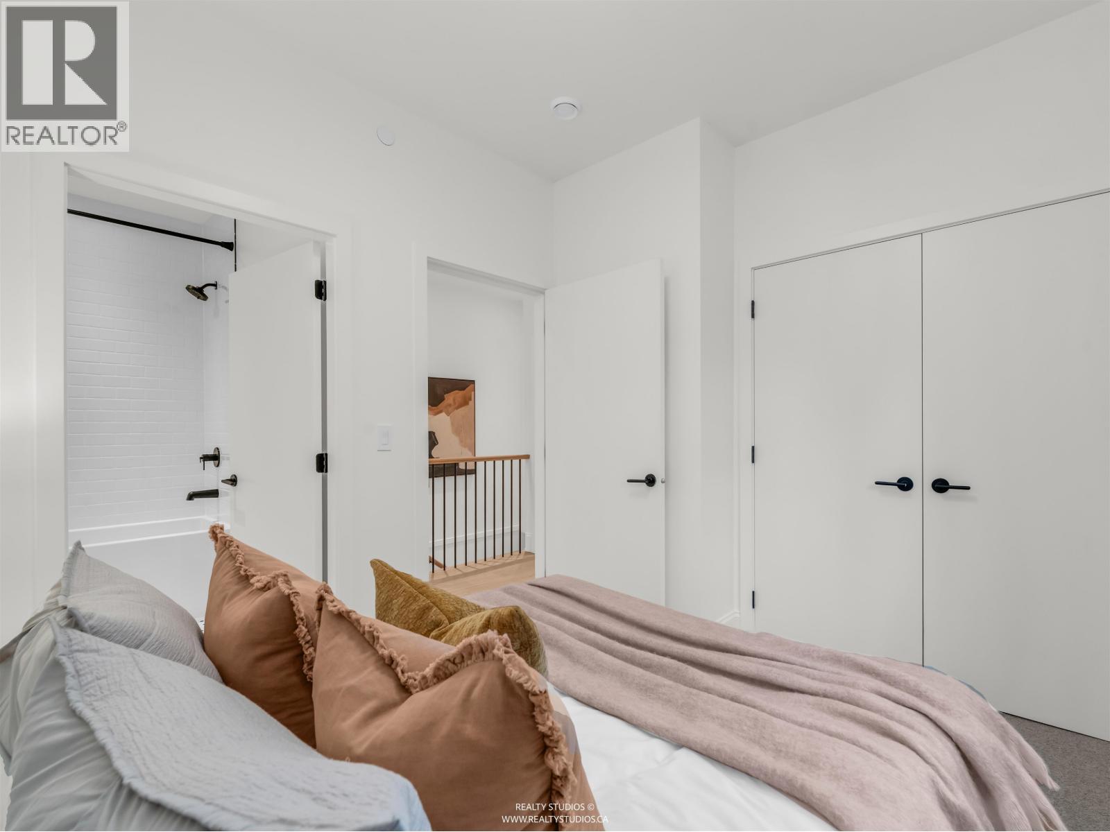 1 4088 MAPLE CRESCENT, Vancouver