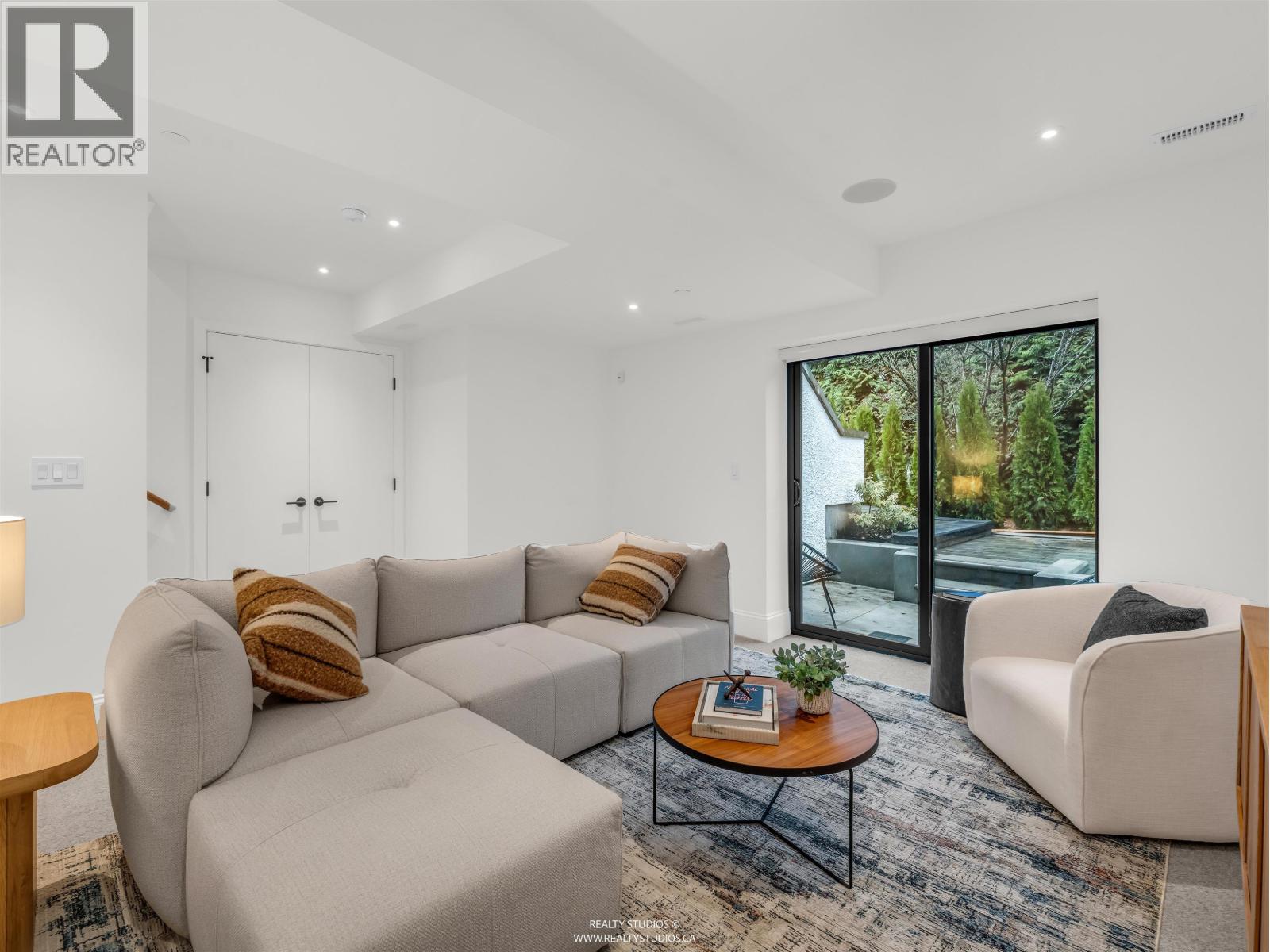 1 4088 MAPLE CRESCENT, Vancouver