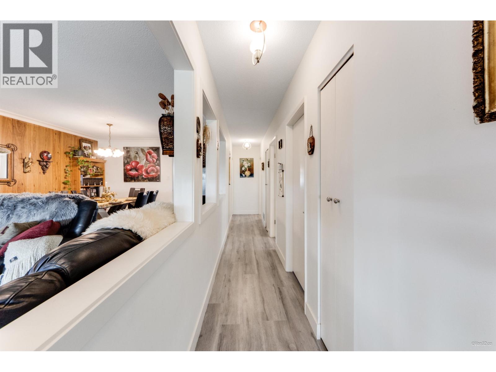 6593 LOCHDALE STREET, Burnaby