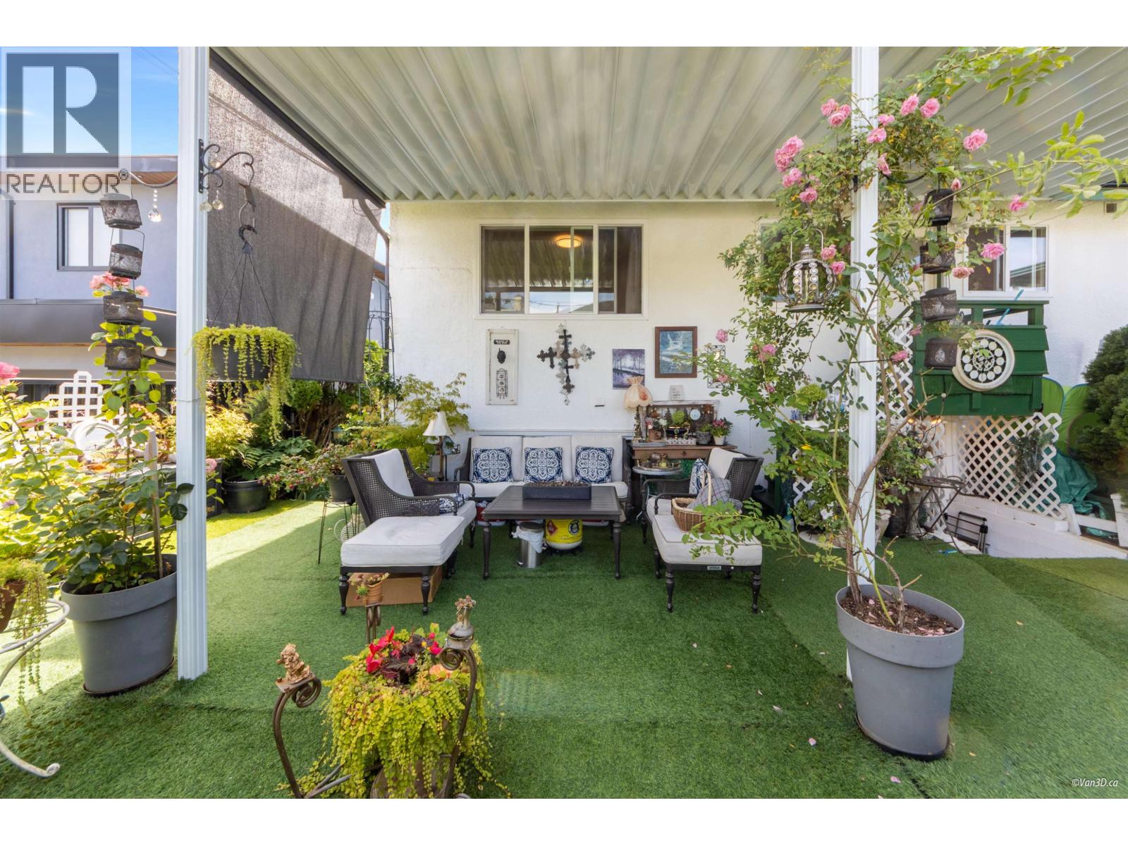 6593 LOCHDALE STREET, Burnaby