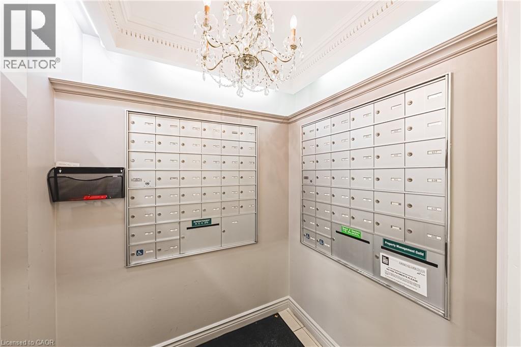 2075 AMHERST HEIGHTS Drive Unit# 103, Burlington, Ontario, L7P5B8 — Photo 11