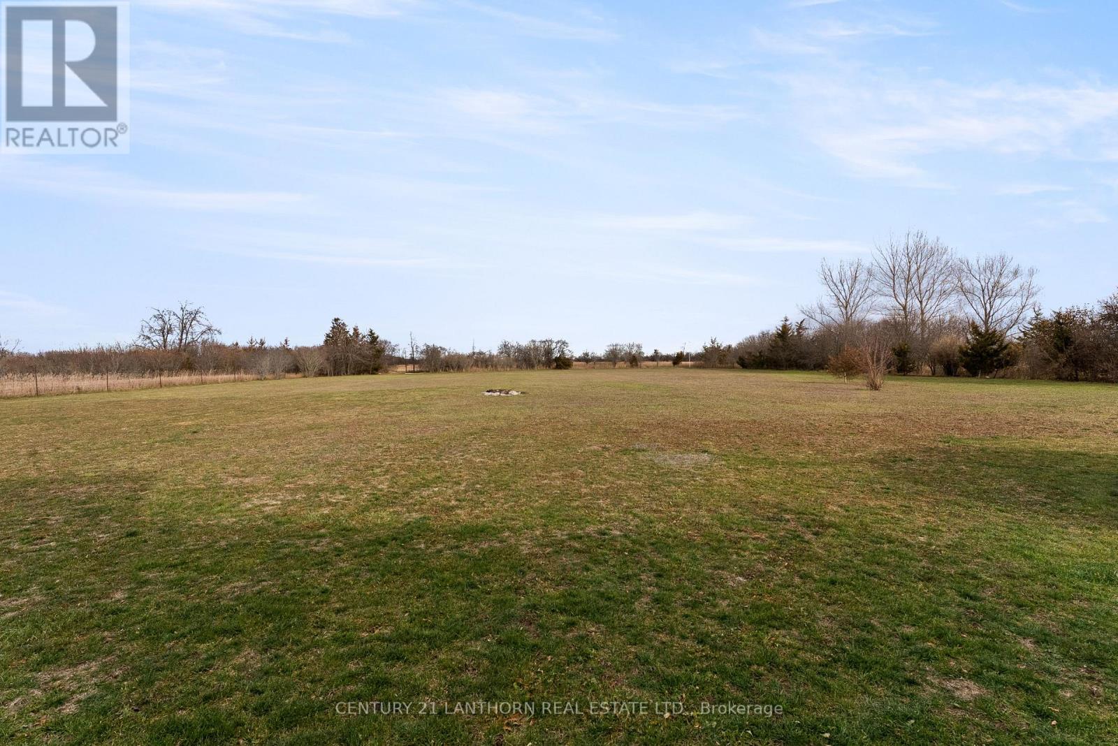 20846 LOYALIST PARKWAY, Prince Edward County (Ameliasburg Ward), Ontario