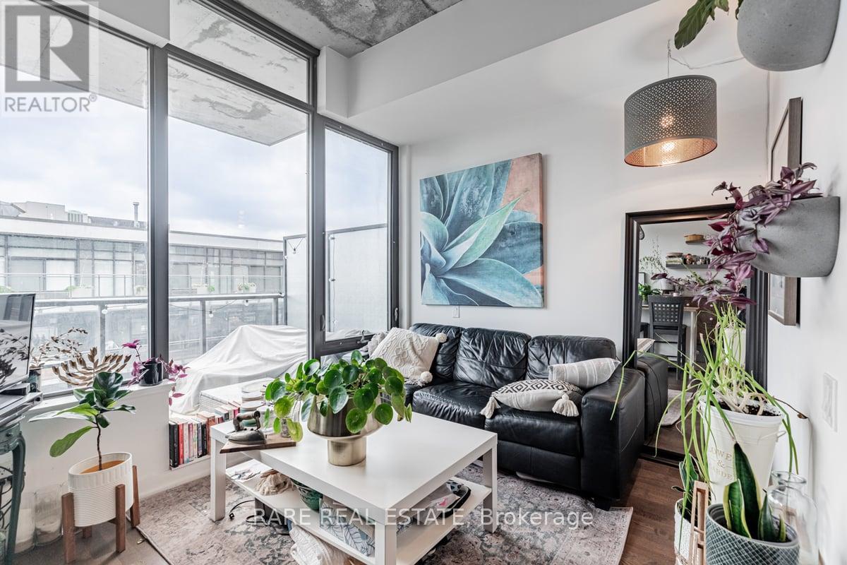 #1004 560 KING STREET W - 12