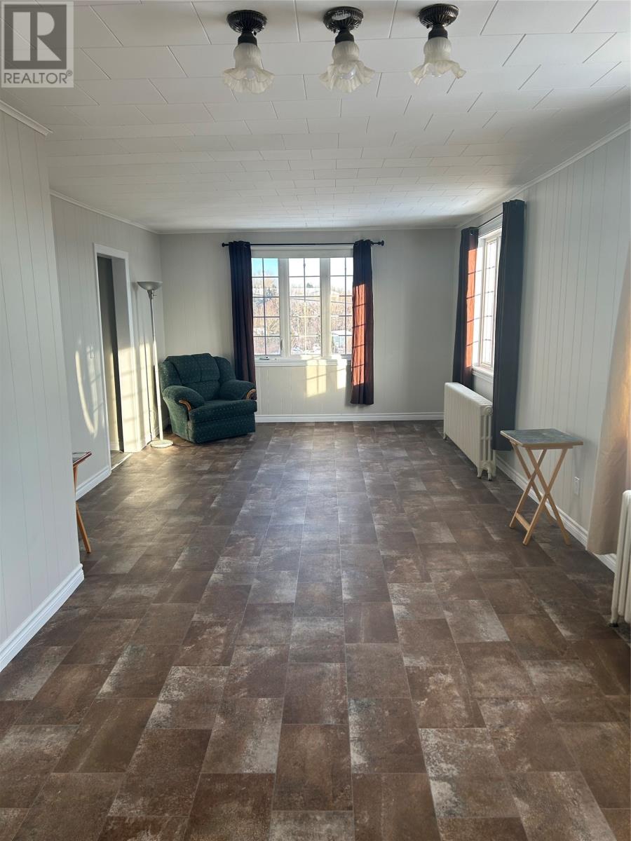 8 Old Church Road - 12