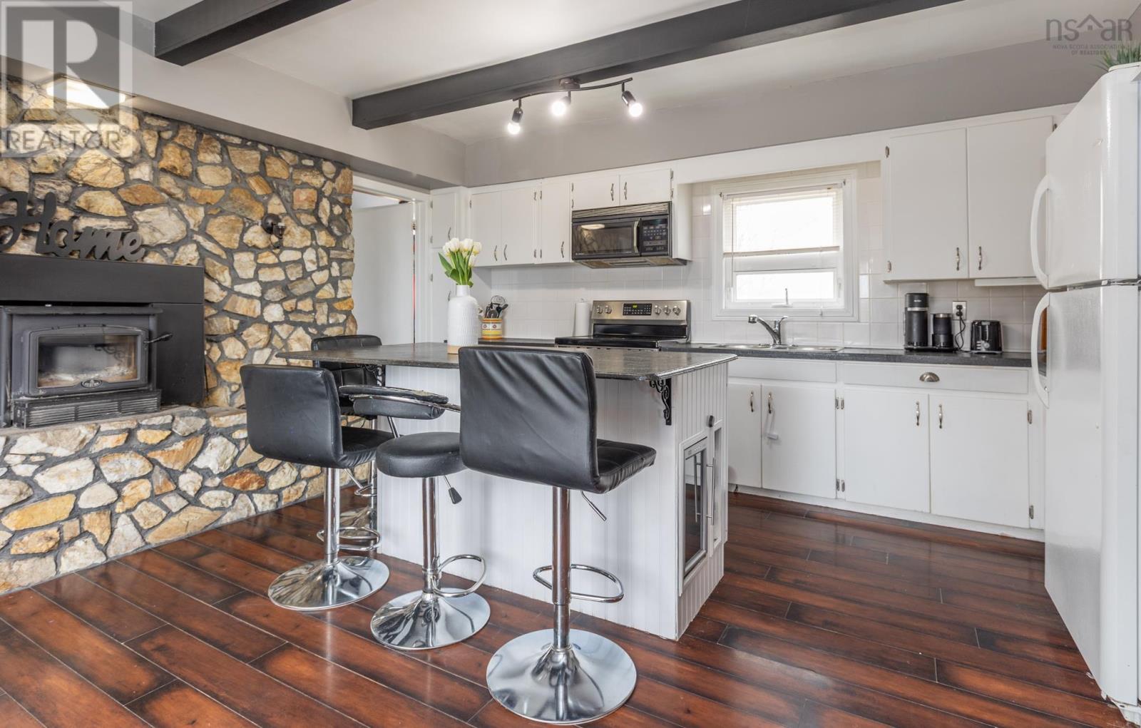 Property 13 of 45 of 22 Baker Street