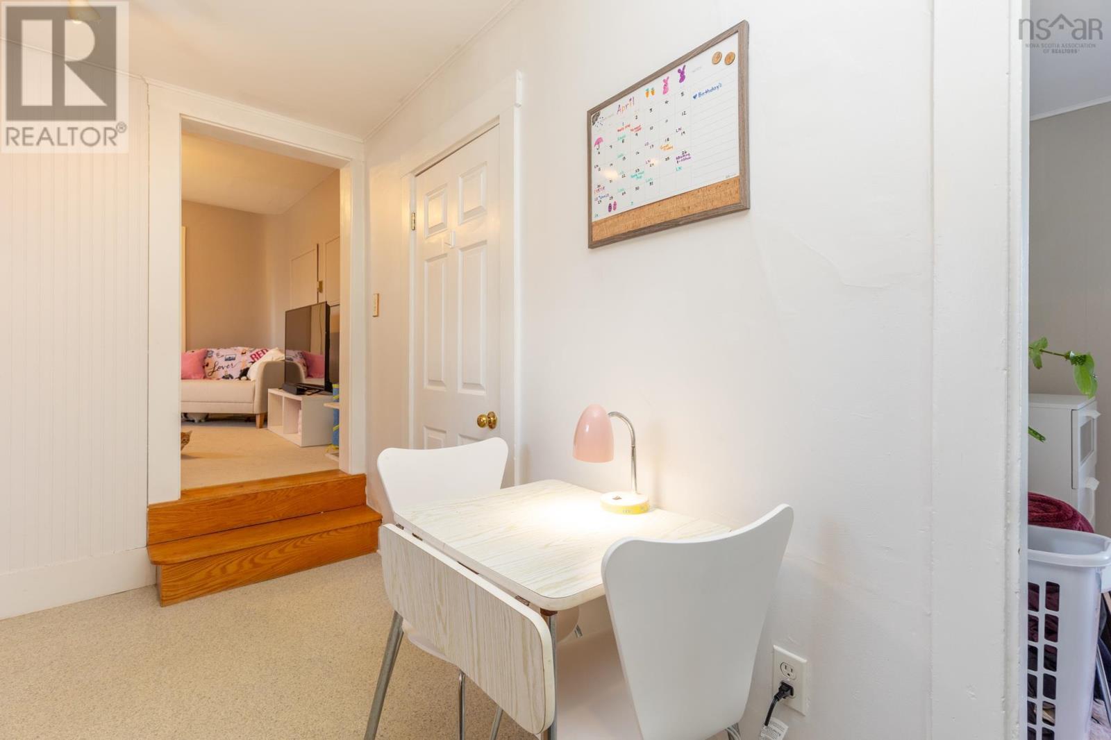 Property 28 of 45 of 22 Baker Street