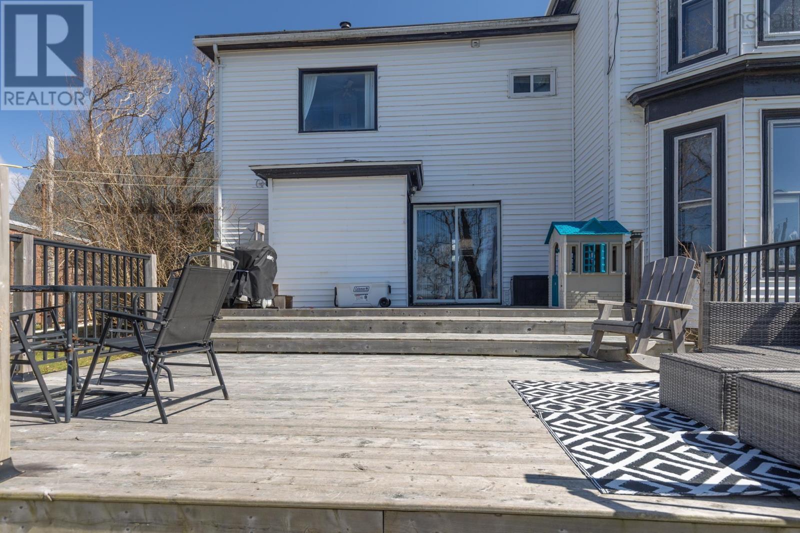 Property 35 of 45 of 22 Baker Street