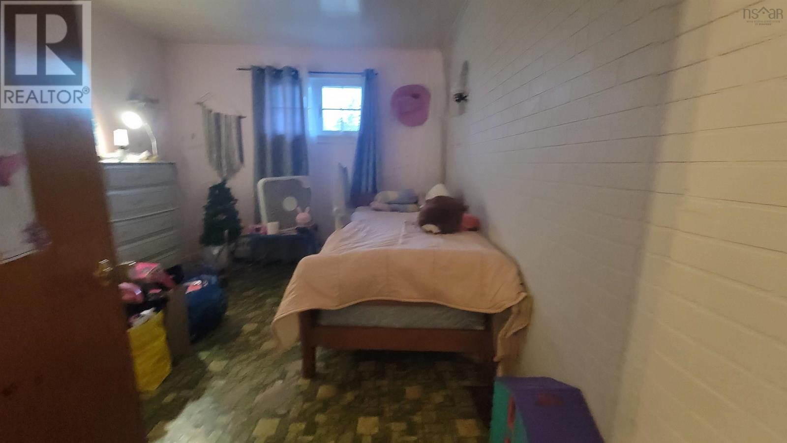 Property 13 of 21 of 144 Chemin De L'est Street