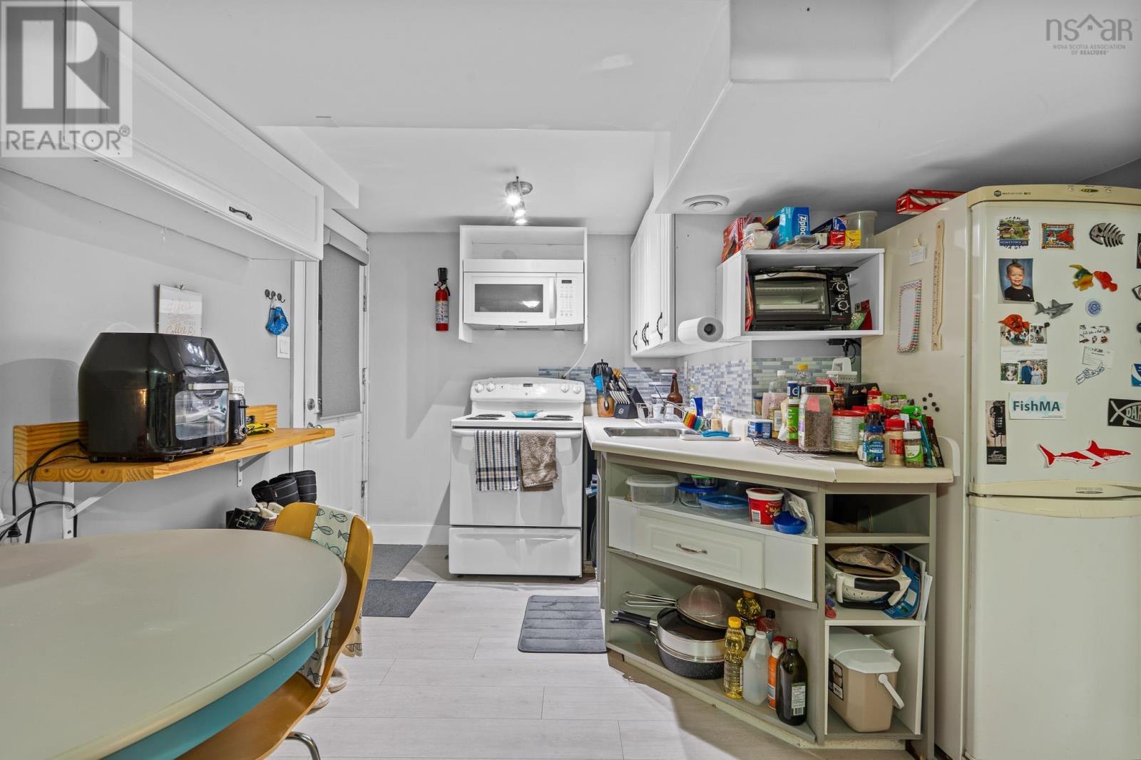 Property 20 of 49 of 1589 King Street