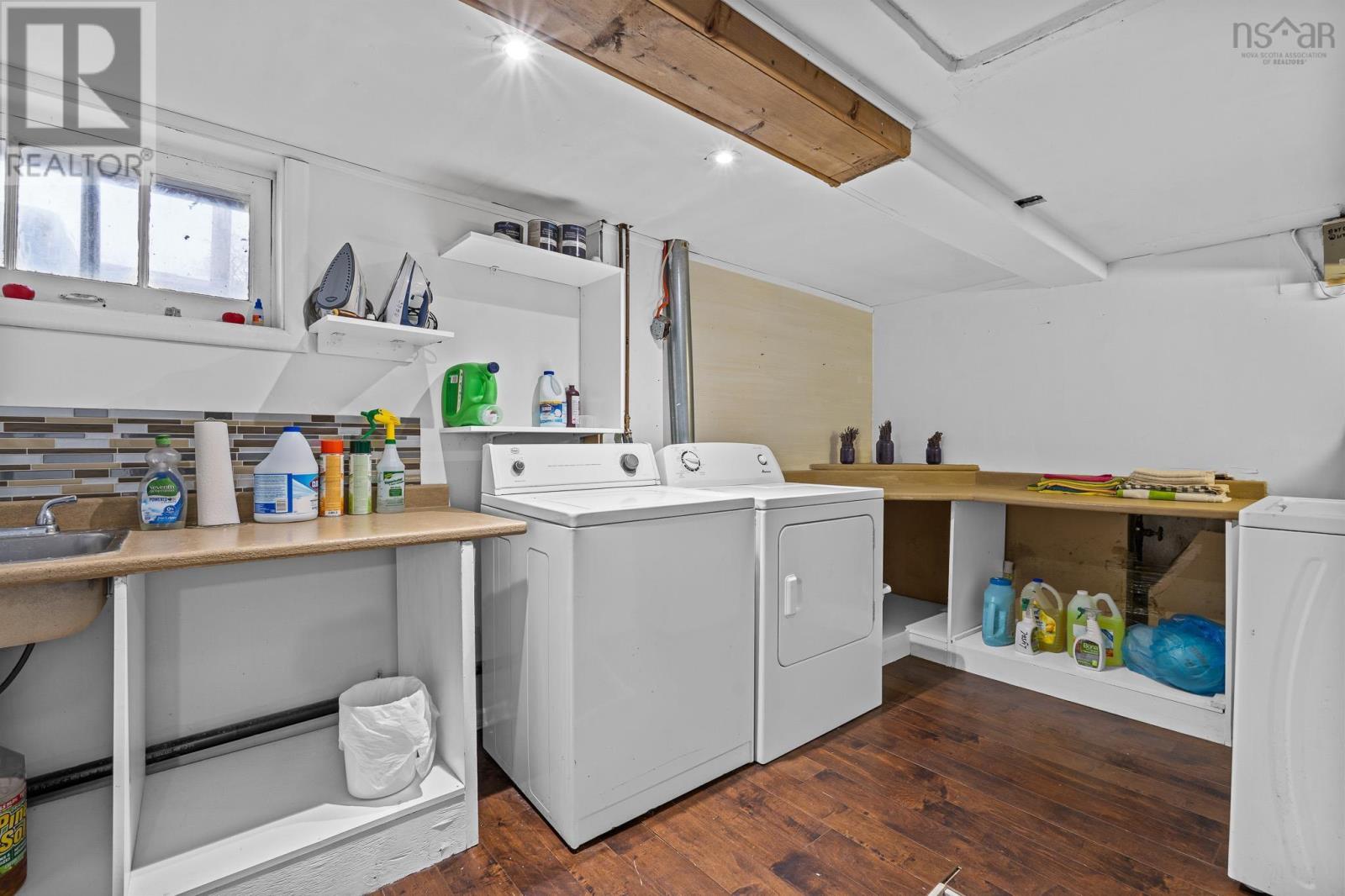 Property 26 of 49 of 1589 King Street