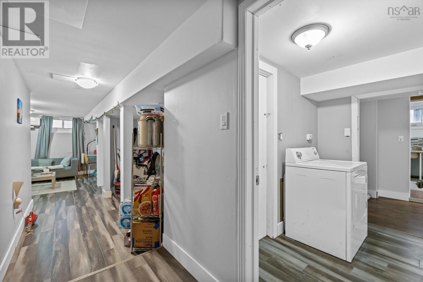 Property 25 of 49 of 1589 King Street