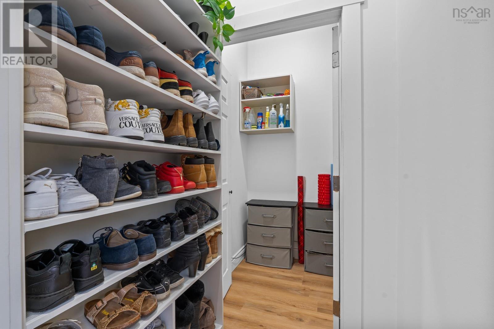 Property 42 of 49 of 1589 King Street