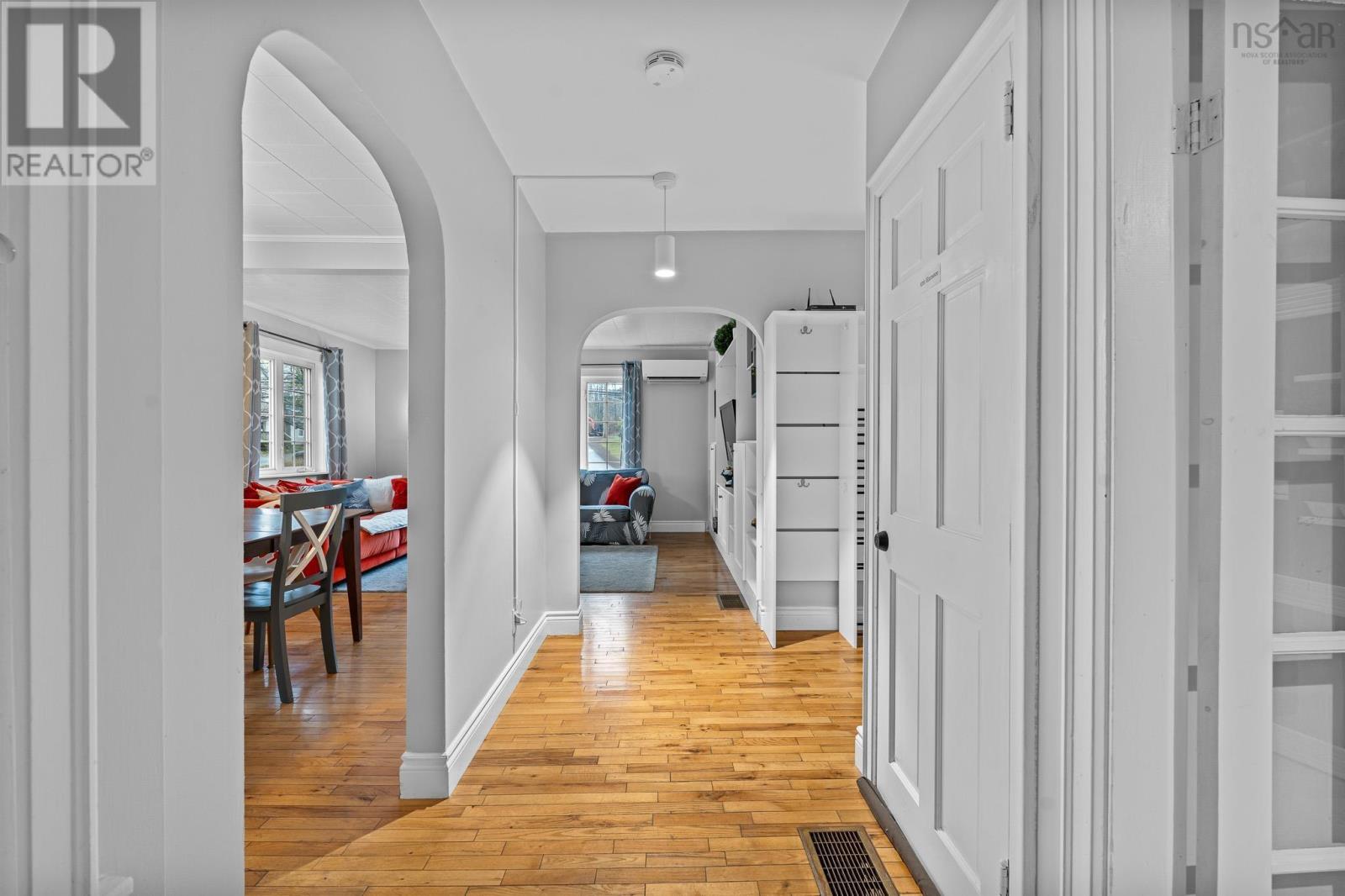 Property 8 of 49 of 1589 King Street