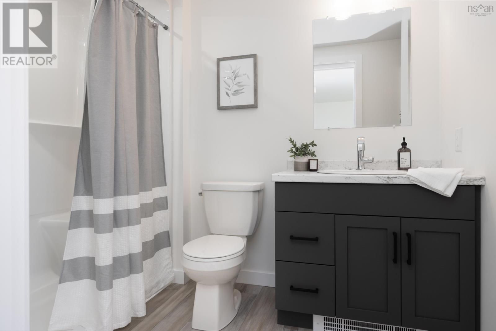 Property 12 of 30 of 3 Pebble Lane