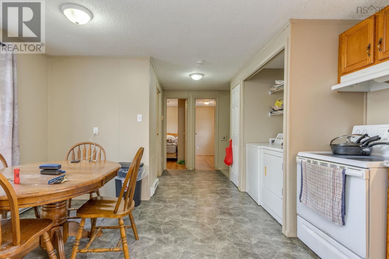 Property 4 of 23 of 94 Commission Street