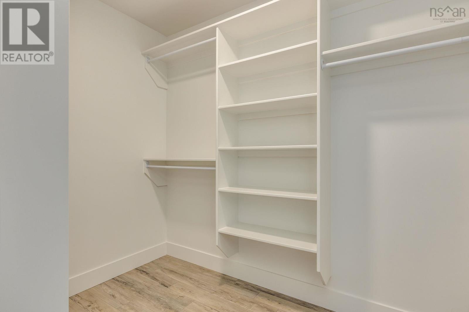 Property 25 of 47 of 127 Flatrock Crescent