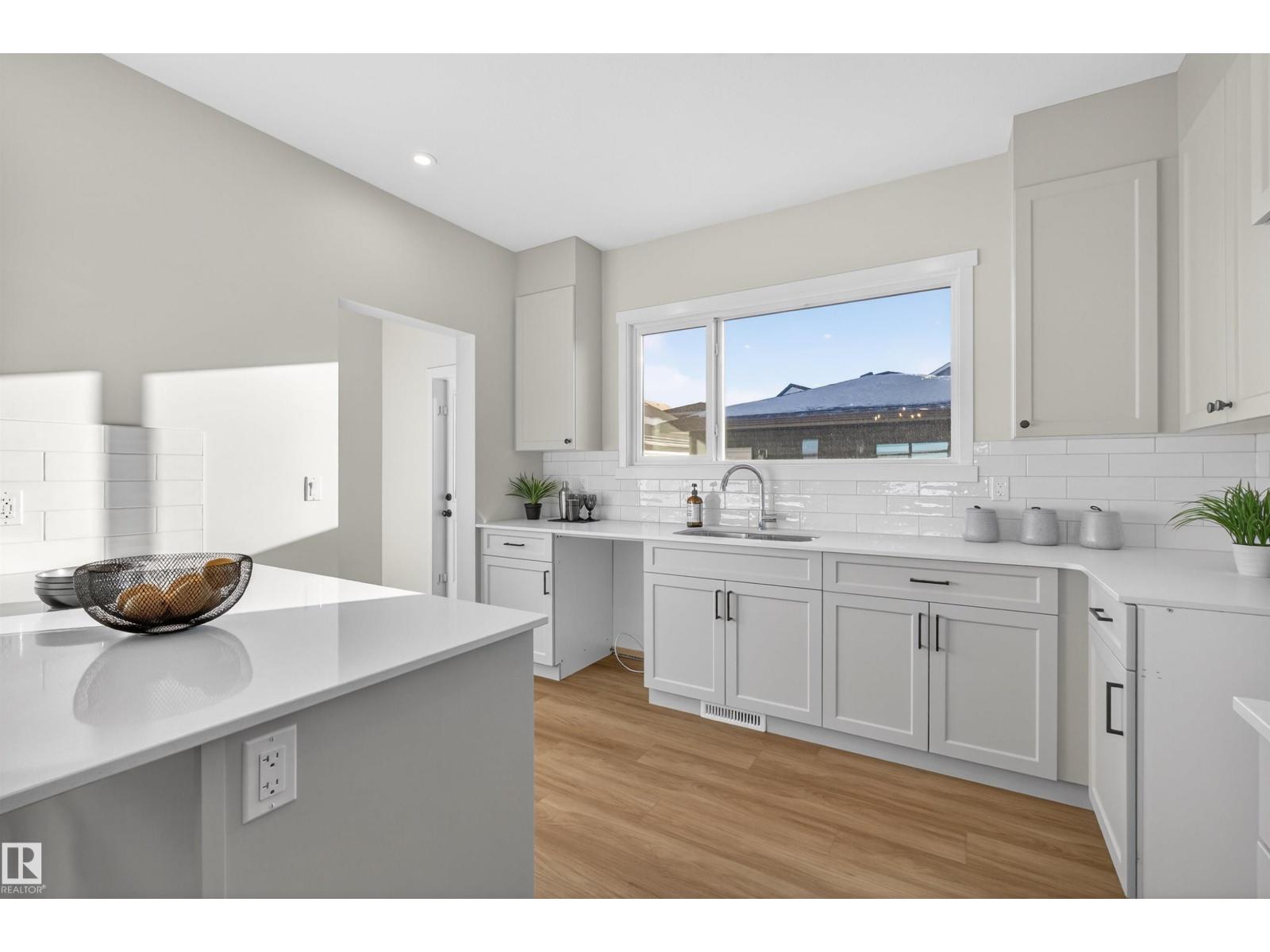 3 ETON LI, Spruce Grove