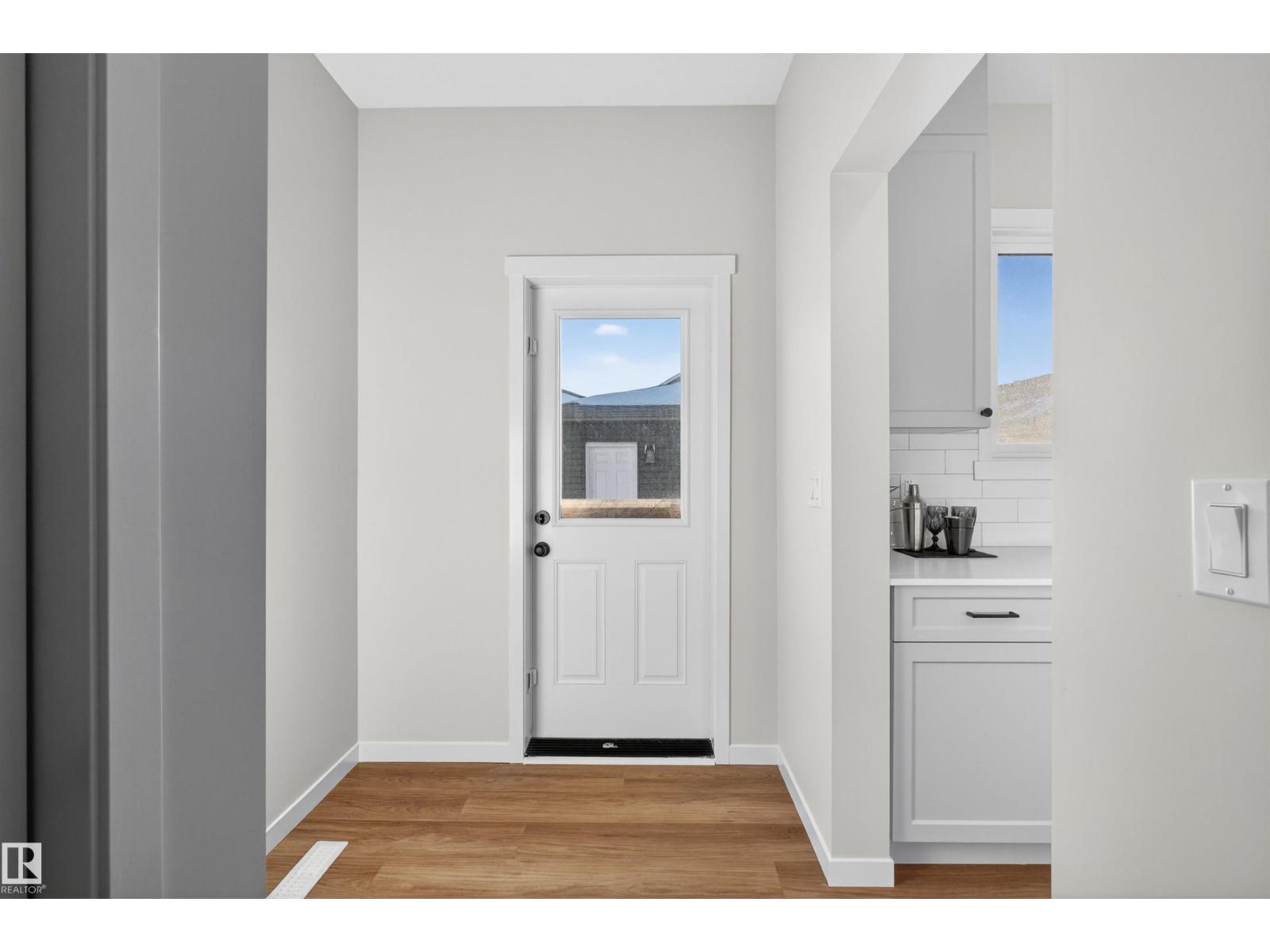 3 ETON LI, Spruce Grove