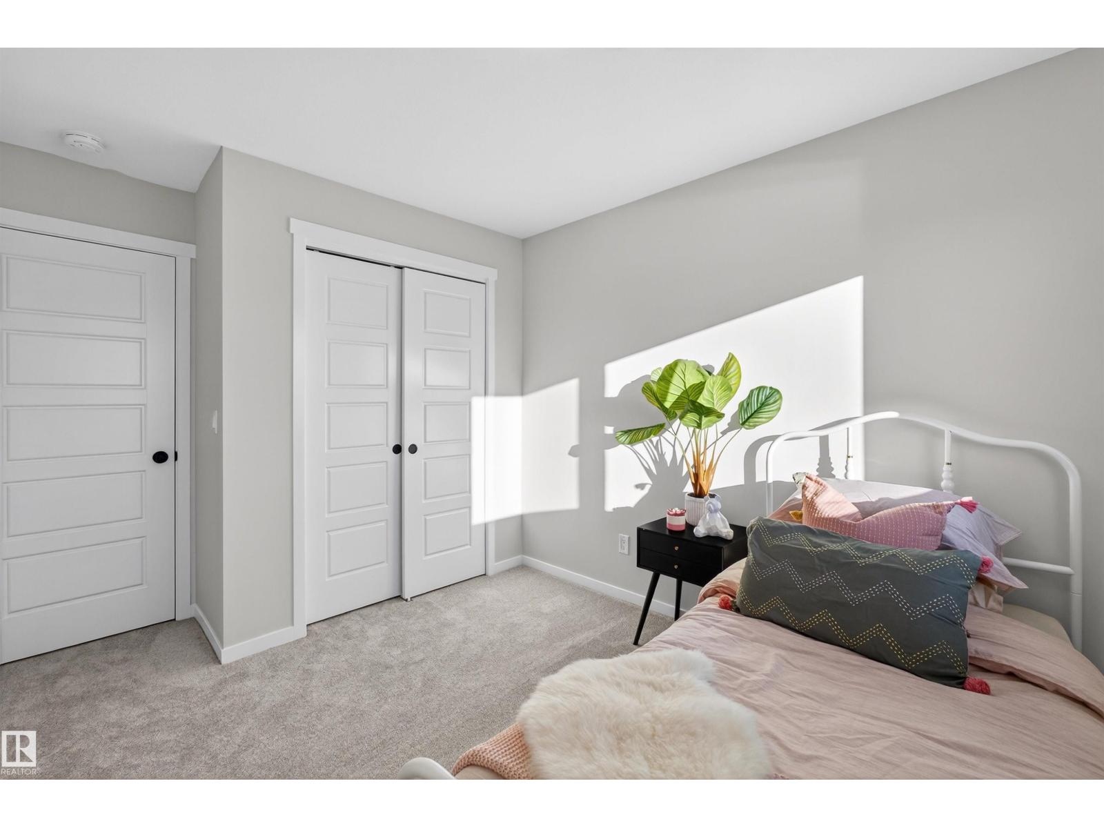 3 ETON LI, Spruce Grove