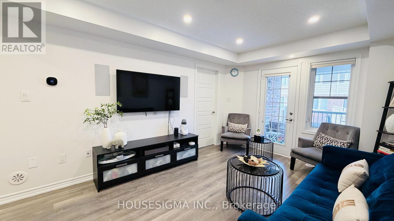 50 - 1222 ROSE WAY - Photo 2 of 31, Milton (CB Cobban), Ontario