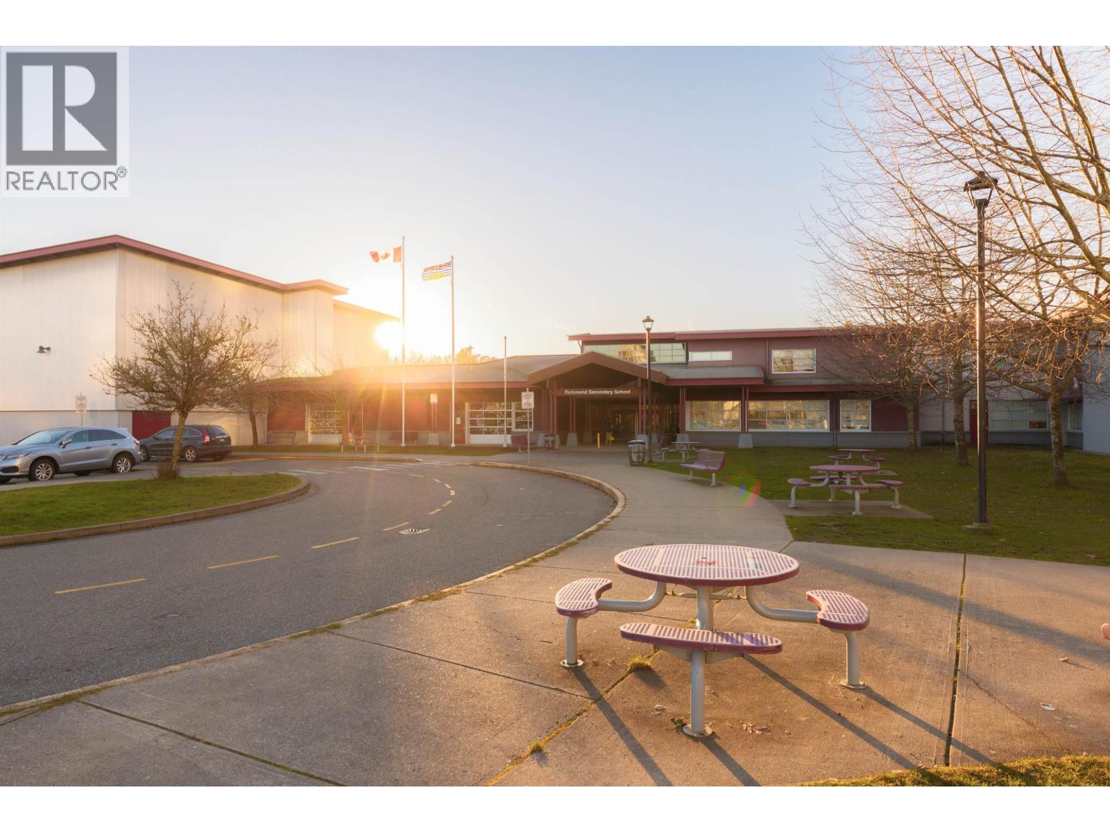 7668 BENNETT ROAD, Richmond