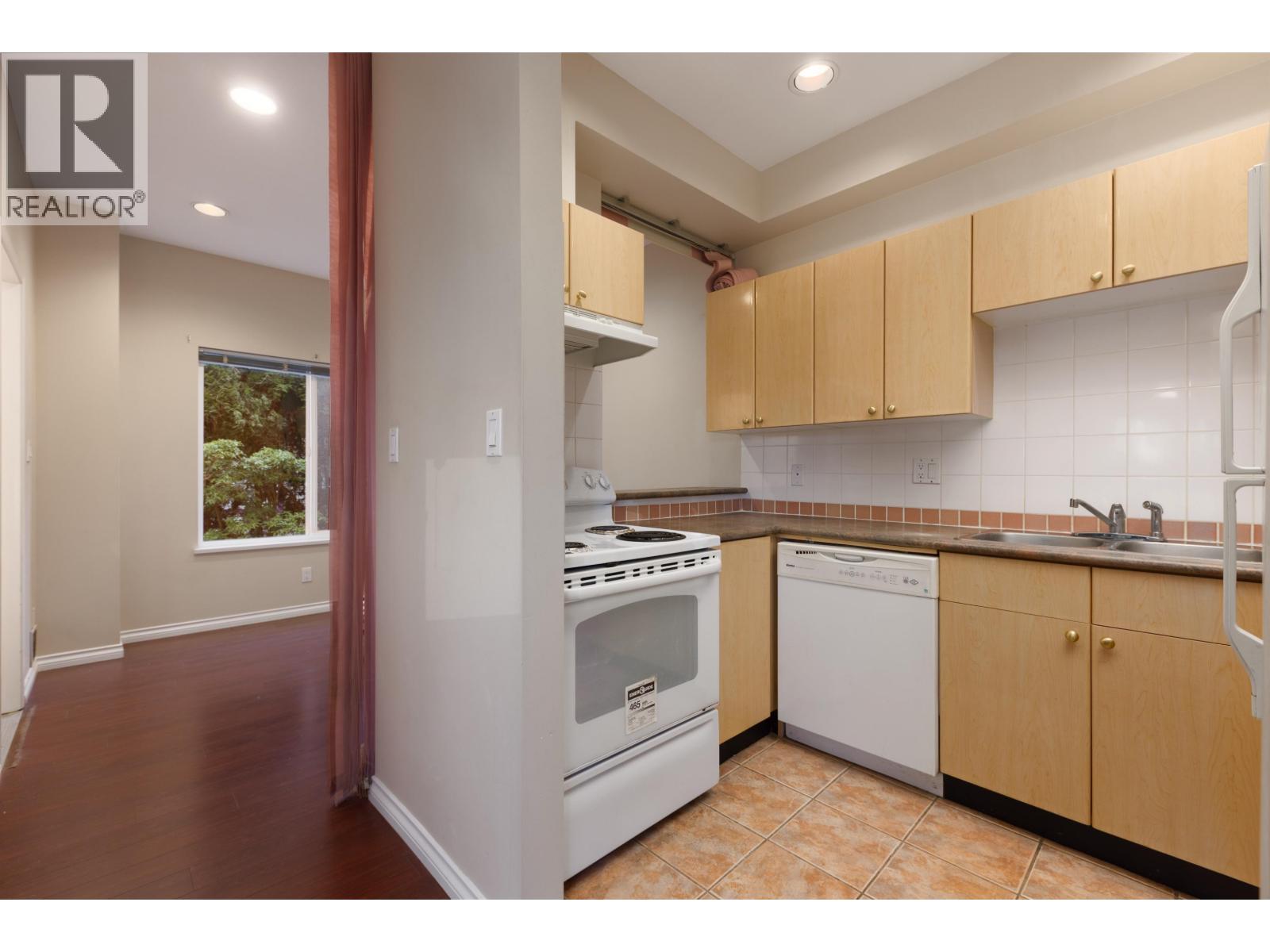 7668 BENNETT ROAD, Richmond